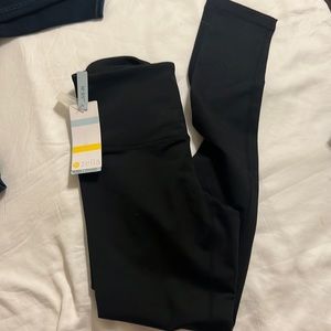 *New with tags*Zella live-in leggings